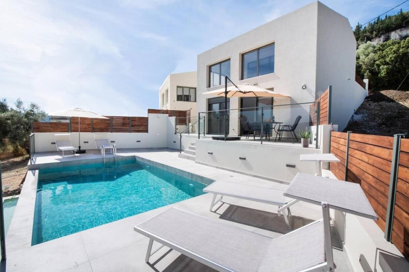 Elthea Villa